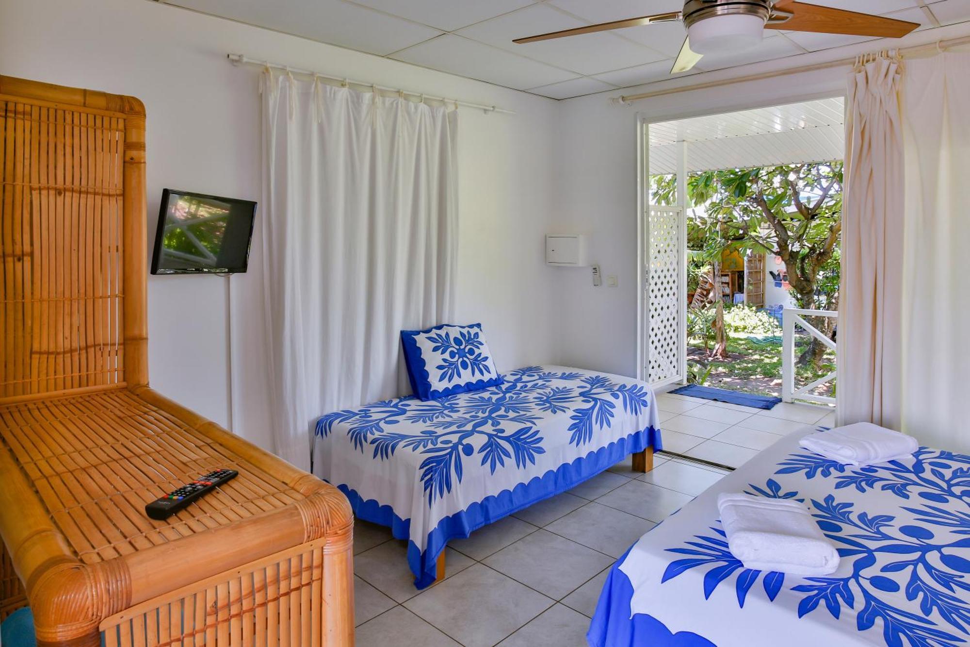 Pension De La Plage Пунауиа Екстериор снимка